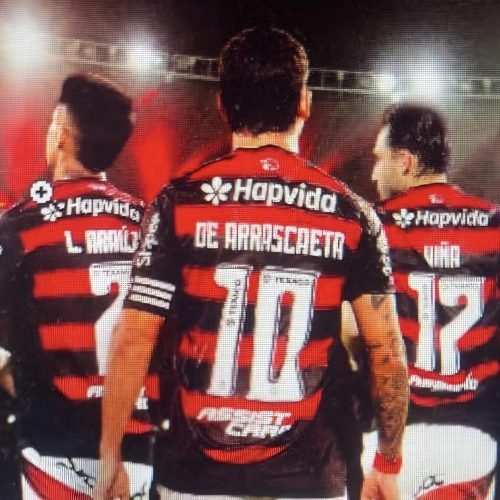 Patrocínio do Hapvida ao Flamengo gera críticas entre rodoviários de Salvador em meio à proposta de aumento no plano de saúde