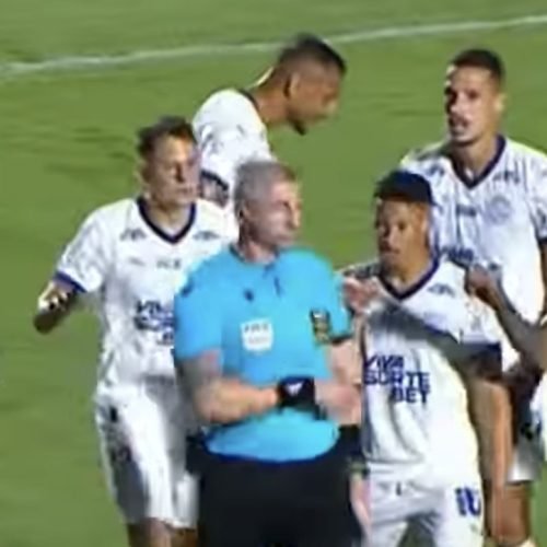 Como as falhas individuais decidiram o duelo do BaVi