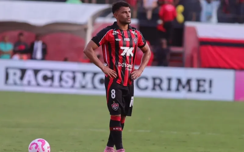 Vitória perde três titulares por suspensão para enfrentar Cruzeiro pelo Brasileirão