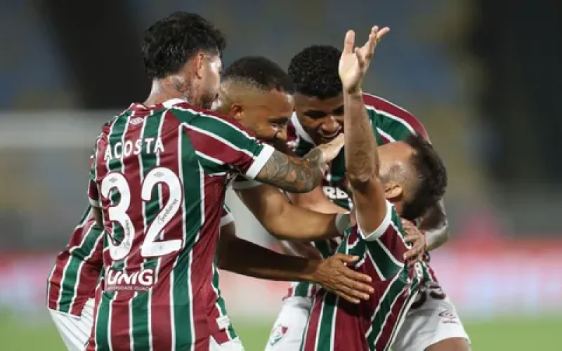 Fluminense vence Ceará, encosta no Bahia e alivia o Vitória na Série A