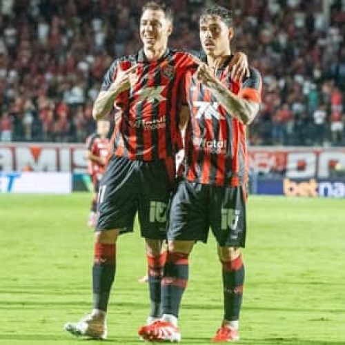 Jair Ventura celebra Vitória fora do Z-4 no Brasileirão: ‘Não voltar mais’