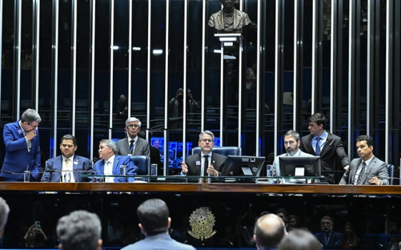 Senado aprova isenção do Imposto de Renda para quem ganha até R$ 5 mil; texto vai à sanção de Lula
