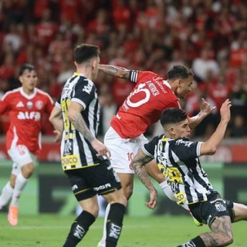 Vitória permanece fora da zona de rebaixamento após empate entre Inter e Santos