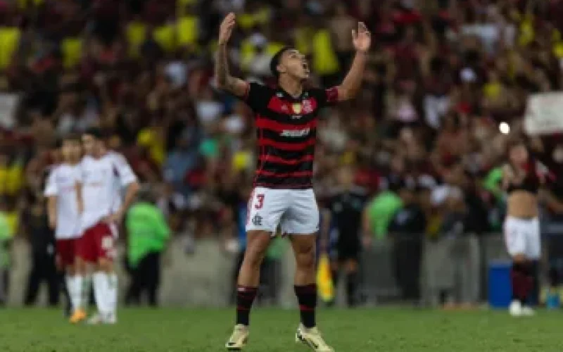 Bahia tenta contratação de zagueiro herói do título do Flamengo