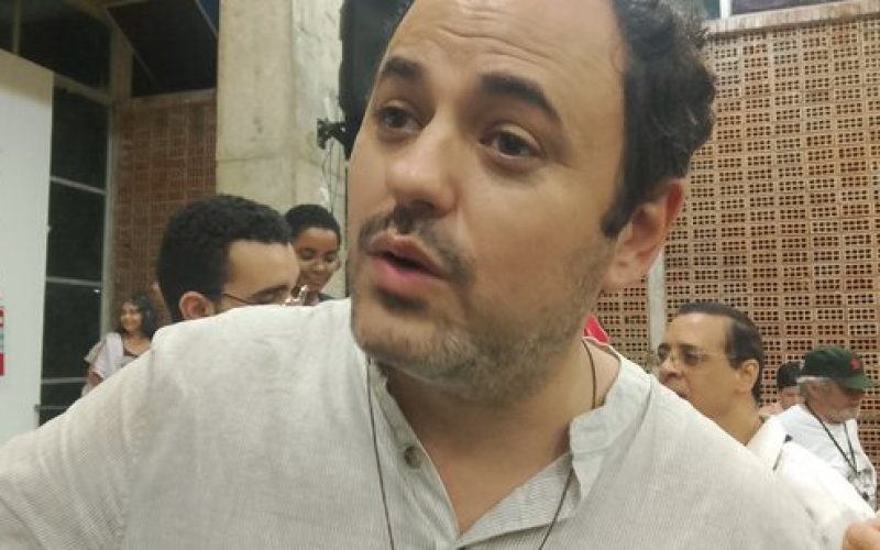 Câmara aprova seis meses de suspensão para Glauber Braga