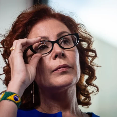 Moraes anula decisão da Câmara e determina perda do mandato de Zambelli