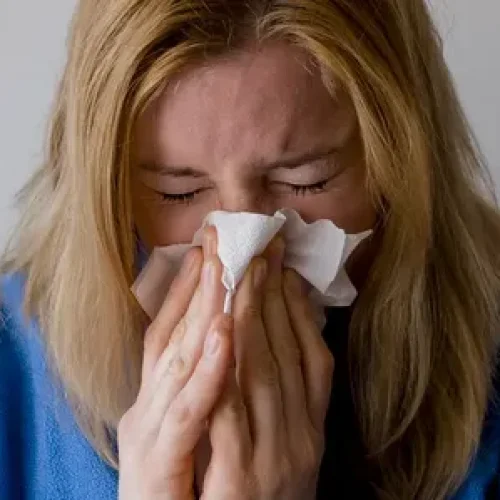 conheça sintomas do novo vírus que circula no Brasil, a Super Gripe