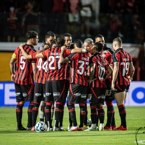 Veja a lista de jogadores que não devem permanecer no Vitória em 2026