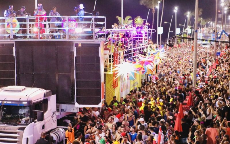 Vereador Hélio Ferreira celebra aprovação de projeto que reconhece o trio elétrico como patrimônio cultural, Assista