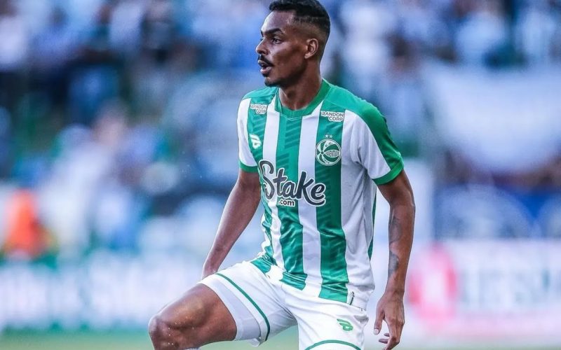 Vitória fecha contratação de volante do Juventude; saiba quem é