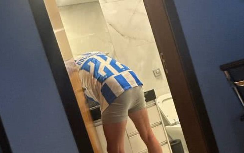 Carlos Bolsonaro posta foto do pai vomitando e atualiza quadro de ex-presidente
