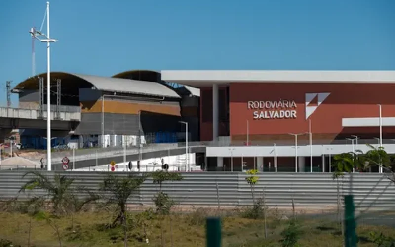 Jerônimo diz que nova rodoviária poderá ser inaugurada no próximo dia (19)