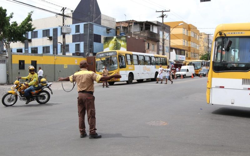 Lavagem do Bonfim reúne milhares de fiéis em Salvador; veja como fica trânsito, transporte e segurança