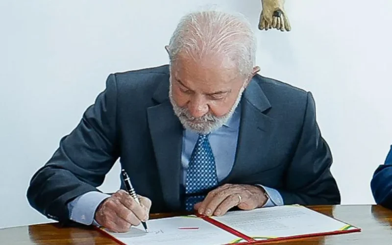 Lula sanciona Lei Antifacção, mas veta dois trechos