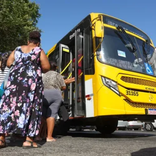 Salvador pode ter linha de ônibus exclusiva para mulheres
