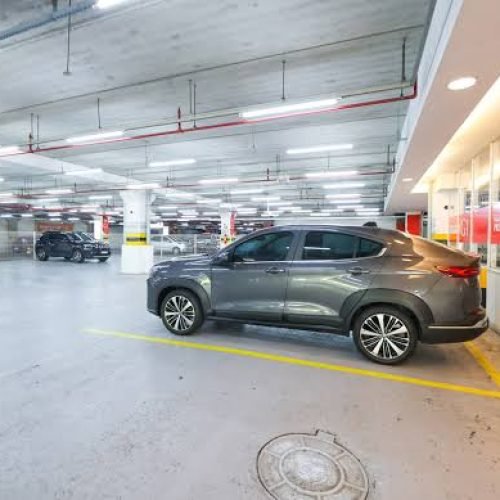 Daniel Alves quer proibir cadastro de veículos em shoppings de Salvador