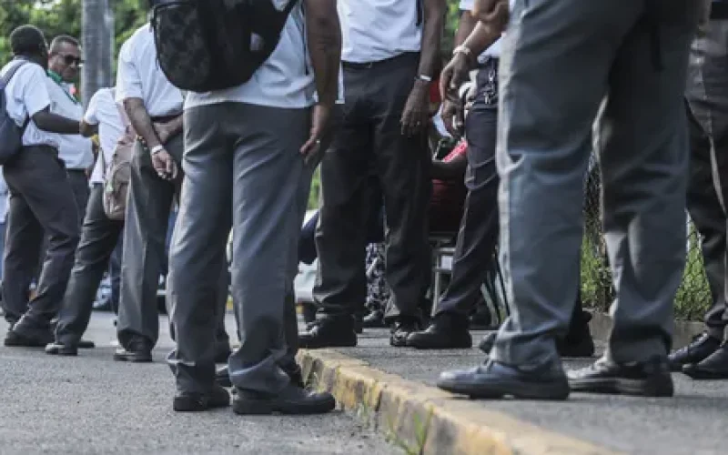 Rodoviários convocam assembleia na quinta e podem decidir por greve em Salvador
