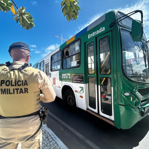 Polícia aponta redução de 77% em furtos e roubos a ônibus em junho na Bahia