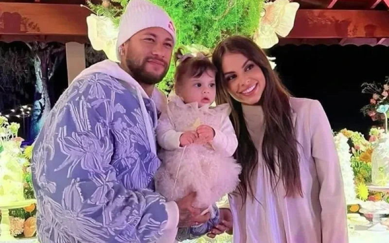 Neymar paga pensão de R$ 80 mil, aluguel e babás de Helena