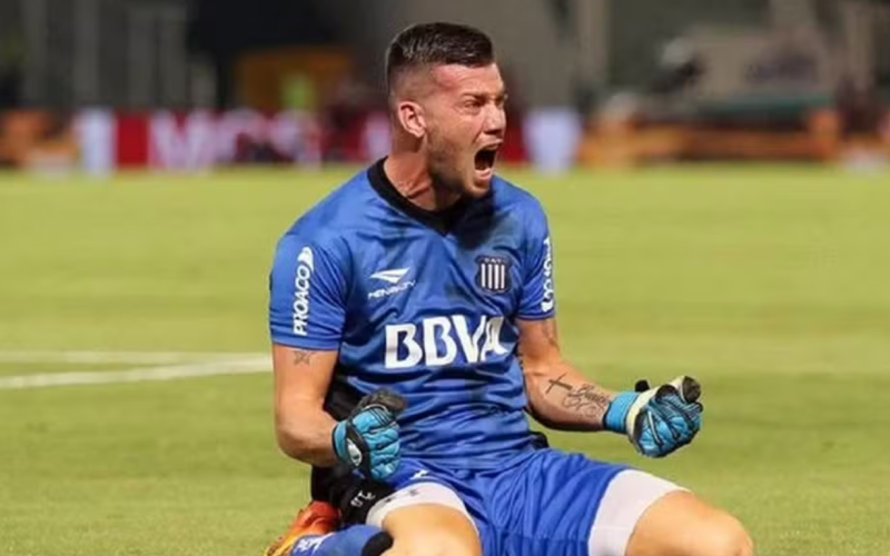 Bahia acerta com goleiro argentino, diz jornalista