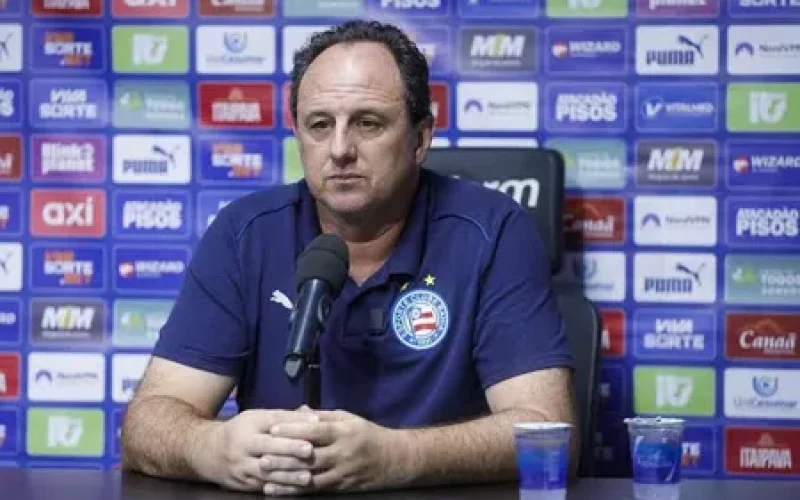 Ceni detona juiz em jogo do Bahia: “Não compensa viajar e ser otário”