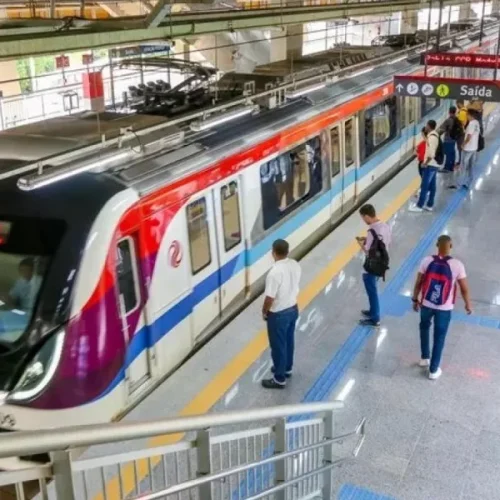 Vagão Lilás volta a valer no metrô de Salvador após decisão do TJ-BA