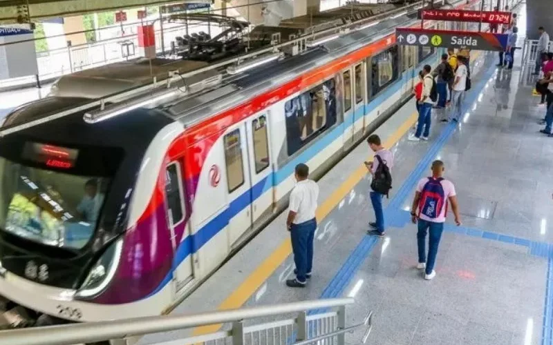 Vagão Lilás volta a valer no metrô de Salvador após decisão do TJ-BA