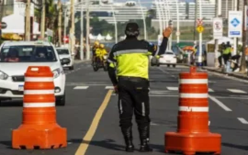 Transalvador testa câmeras com IA para flagrar infrações