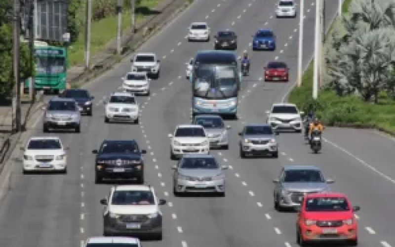 Governo amplia limite de financiamento para motoristas de app e taxistas