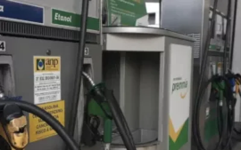 Governo reduz impostos sobre gasolina e etanol e cria subsídio para diesel; veja medidas