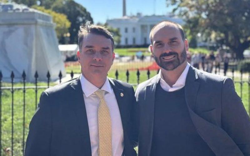 Eduardo Bolsonaro promete levar julgamento do STF aos EUA e pede novas sanções contra o Brasil