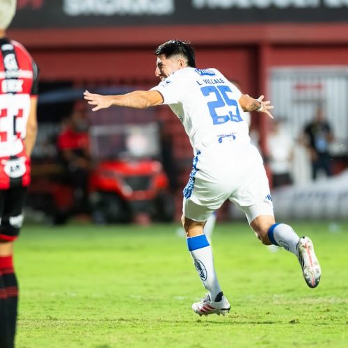 Vitória sofre virada do Cruzeiro no Barradão e perde por 3 a 1