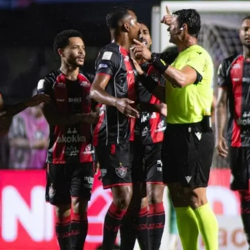 Vitória alcança recorde negativo como visitante nos pontos corridos