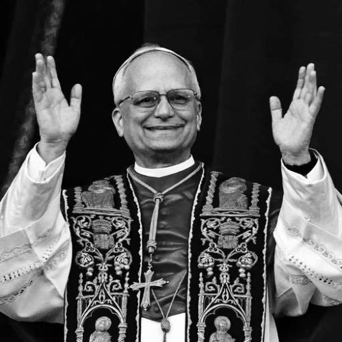 Revelação Apocalipse 13, da Bíblia, viraliza como profecia após nomeação de papa americano; ‘invencionices’, diz pastor