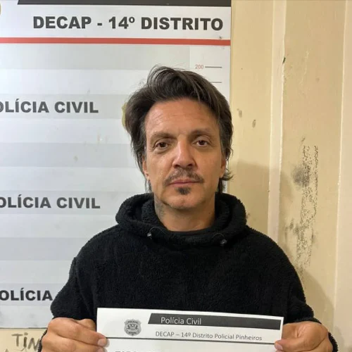 Ex-piloto de Fórmula 1 Tarso Marques é preso em São Paulo por receptação de veículo de luxo