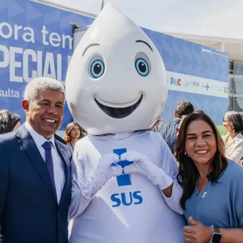 Jerônimo Rodrigues em Brasília: participa do lançamento do programa Agora Tem Especialistas