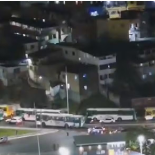 Rodoviários fecham acesso à estação de ônibus em Salvador após denúncia de agressão