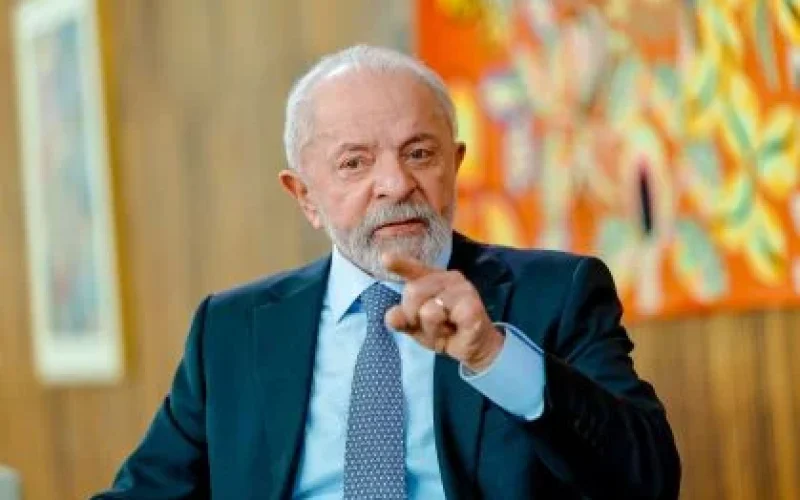 Lula afirmou que não pretende ligar para Trump