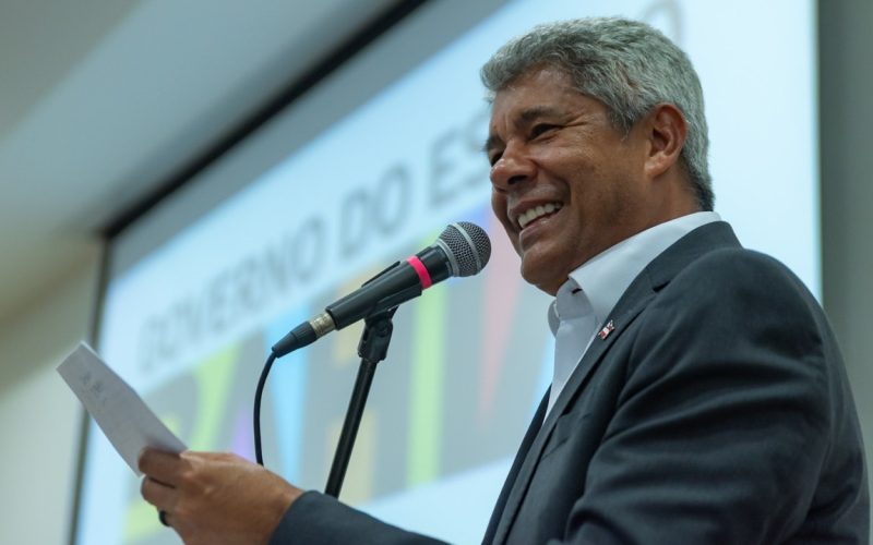 Jerônimo anuncia quatro dias de ponto facultativo neste fim de ano