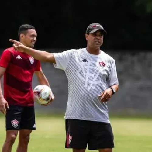 Provável escalação do Vitória para enfrentar o Atlético