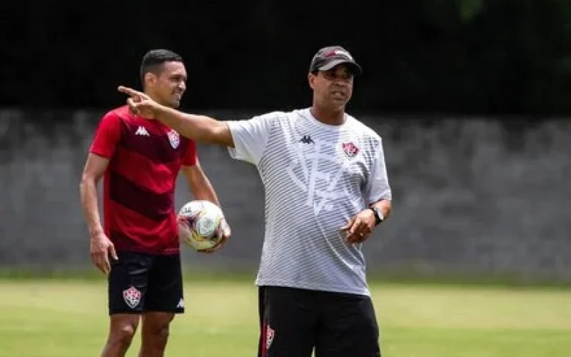 Provável escalação do Vitória para enfrentar o Atlético
