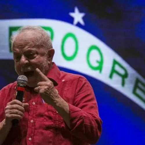 Pela primeira vez, Lula tem aprovação maior que a reprovação em nova pesquisa