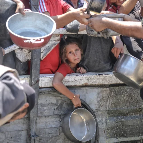 Relatório interno dos EUA não encontra provas de que Hamas rouba comida em Gaza