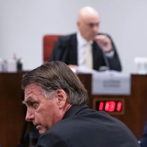 Primeira Turma do STF fixa pena total de 27 anos e três meses de prisão para Jair Bolsonaro