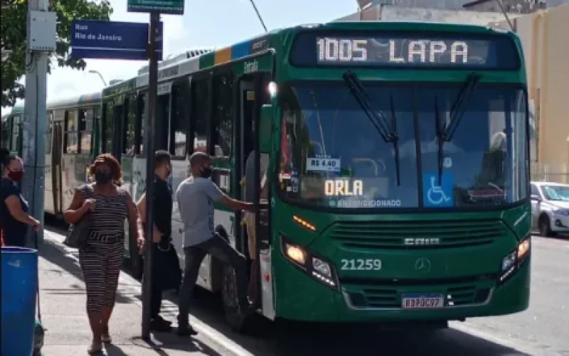 Prefeitura de Salvador vai liberar transporte gratuito para estudantes nos dias do Enem