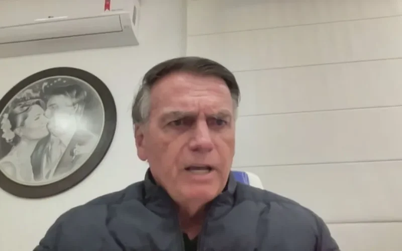 Estou indignado com alegação final da PGR, diz Bolsonaro à CNN,e chinga “Que golpe, PO%%A”