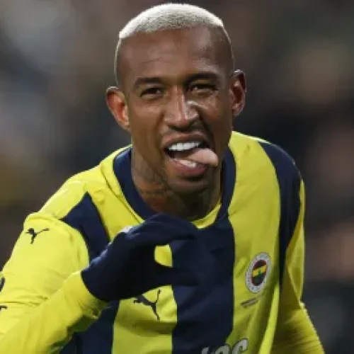 Anderson Talisca aceita reduzir salário e fica perto de fechar com o Flamengo — meia dá moral ao Rubro-Negro e deixa o Bahia no passado