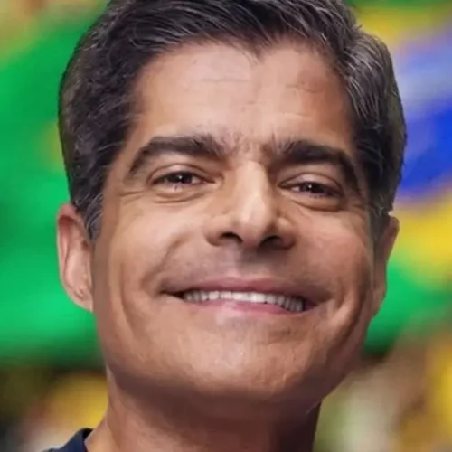 ACM Neto admite visita à casa de Daniel Vorcaro, mas nega participação em festas