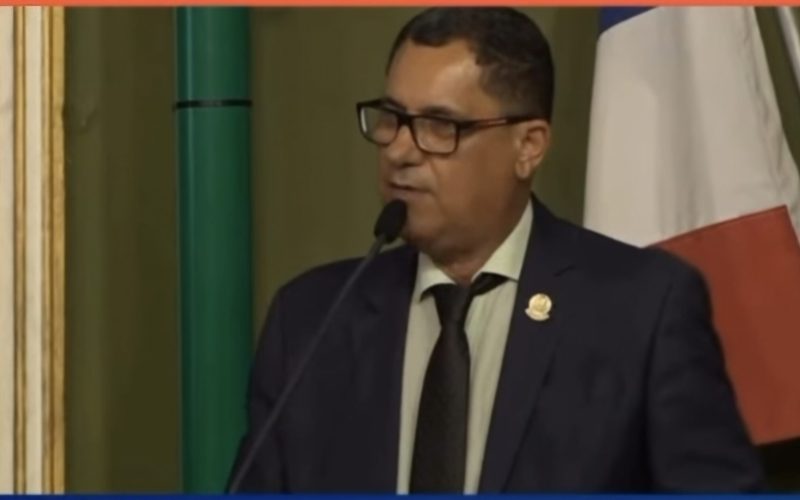 Vereador Hélio Ferreira critica subsídios anuais ao transporte e cobra soluções urgentes para a mobilidade de Salvador