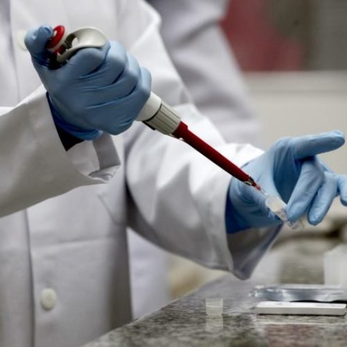 Governo regulamenta indenização de R$ 50 mil e pensão vitalícia para crianças com deficiência causada pelo Zika